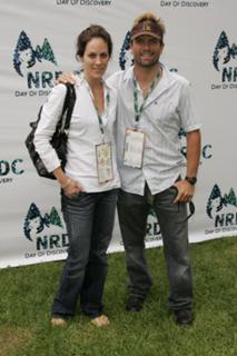 Annabeth Gish feet photo thumbnail