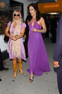 Annabeth Gish feet photo thumbnail