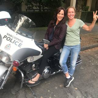 Annabeth Gish feet photo thumbnail