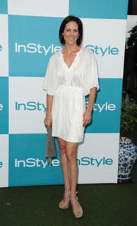 Annabeth Gish feet photo thumbnail