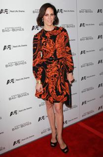 Annabeth Gish feet photo thumbnail