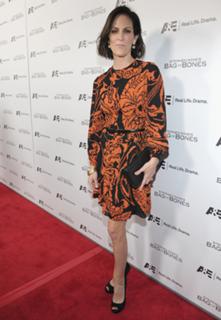 Annabeth Gish feet photo thumbnail