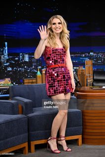 Annaleigh Ashford feet photo 2