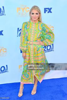Annaleigh Ashford feet photo 9
