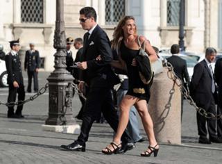Annalisa Minetti feet photo 12