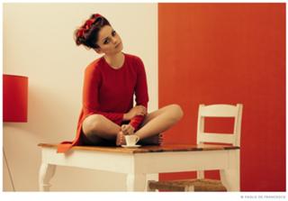 Annalisa Scarrone feet photo thumbnail