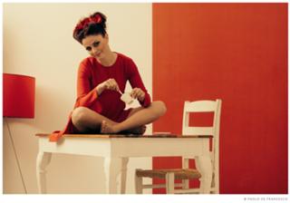 Annalisa Scarrone feet photo thumbnail