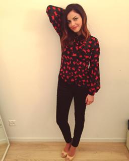 Annalisa Scarrone feet photo thumbnail