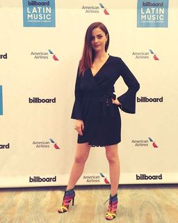 Annalisa Scarrone feet photo thumbnail