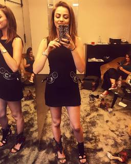 Annalisa Scarrone feet photo thumbnail