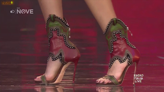 Annalisa Scarrone feet photo thumbnail