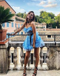 Annalisa Scarrone feet photo thumbnail