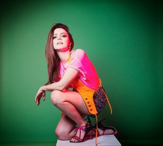 Annalisa Scarrone feet photo thumbnail