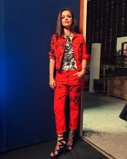 Annalisa Scarrone feet photo thumbnail