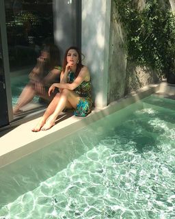 Annalisa Scarrone feet photo thumbnail