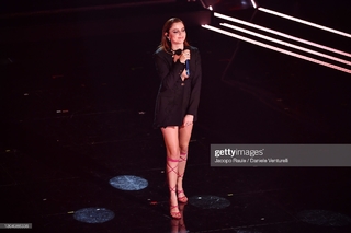 Annalisa Scarrone feet photo thumbnail