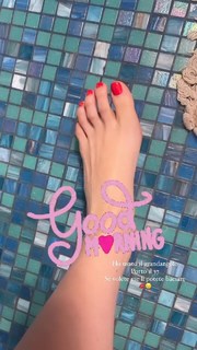 Annalisa Scarrone feet photo thumbnail
