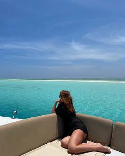 Annalisa Scarrone feet photo thumbnail