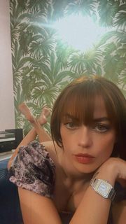Annalisa Scarrone feet photo thumbnail