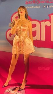 Annalisa Scarrone feet photo thumbnail