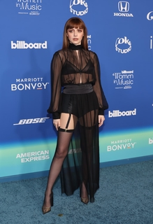 Annalisa Scarrone feet photo thumbnail