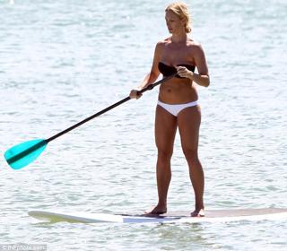 Annalise Braakensiek feet photo 11