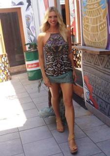 Annalise Braakensiek feet photo 10