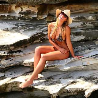 Annalise Braakensiek feet photo 6