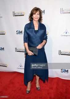 Anne Archer feet photo thumbnail