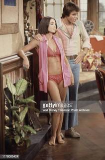 Anne Archer feet photo thumbnail