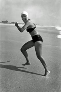 Anne Bancroft feet photo 11