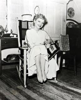 Anne Baxter feet photo 13