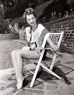 Anne Baxter feet photo 5