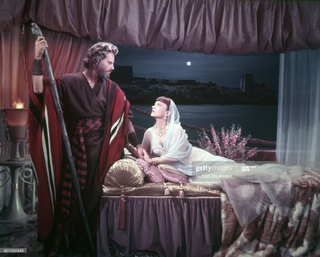 Anne Baxter feet photo 3