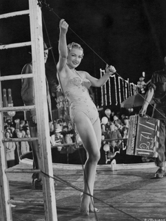 Anne Baxter feet photo 13