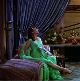 Anne Baxter feet photo 20