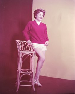 Anne Baxter feet photo 9