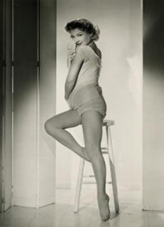 Anne Baxter feet photo 15