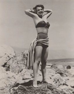 Anne Baxter feet photo 7