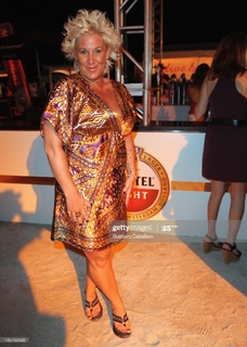 Anne Burrell feet photo 1