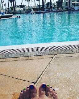 Anne Burrell feet photo 10