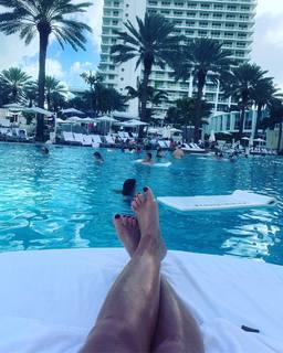 Anne Burrell feet photo 17