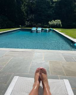 Anne Burrell feet photo 20