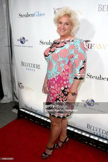 Anne Burrell feet photo 9