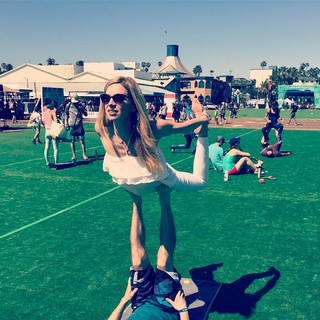 Anne Dudek feet photo thumbnail