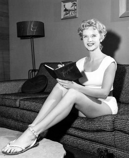 Anne Francis feet photo thumbnail