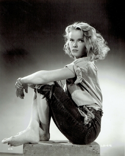 Anne Francis feet photo thumbnail
