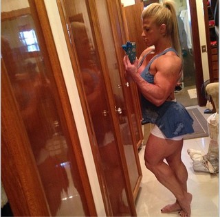 Anne Freitas feet photo 8