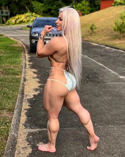 Anne Freitas feet photo 4