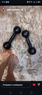 Anne Freitas feet photo 3